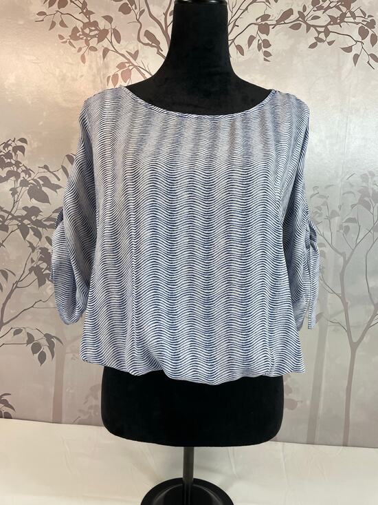 MICHAEL Michael Kors Tops - Michael Kors Blouse L Blue White Wave Stripe Grommet Smocked Hem Dolman Coastal